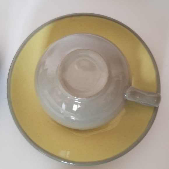 Vintage gray yellow Harkerware cup, saucer, plate set of 2 each - Picture 3 of 3